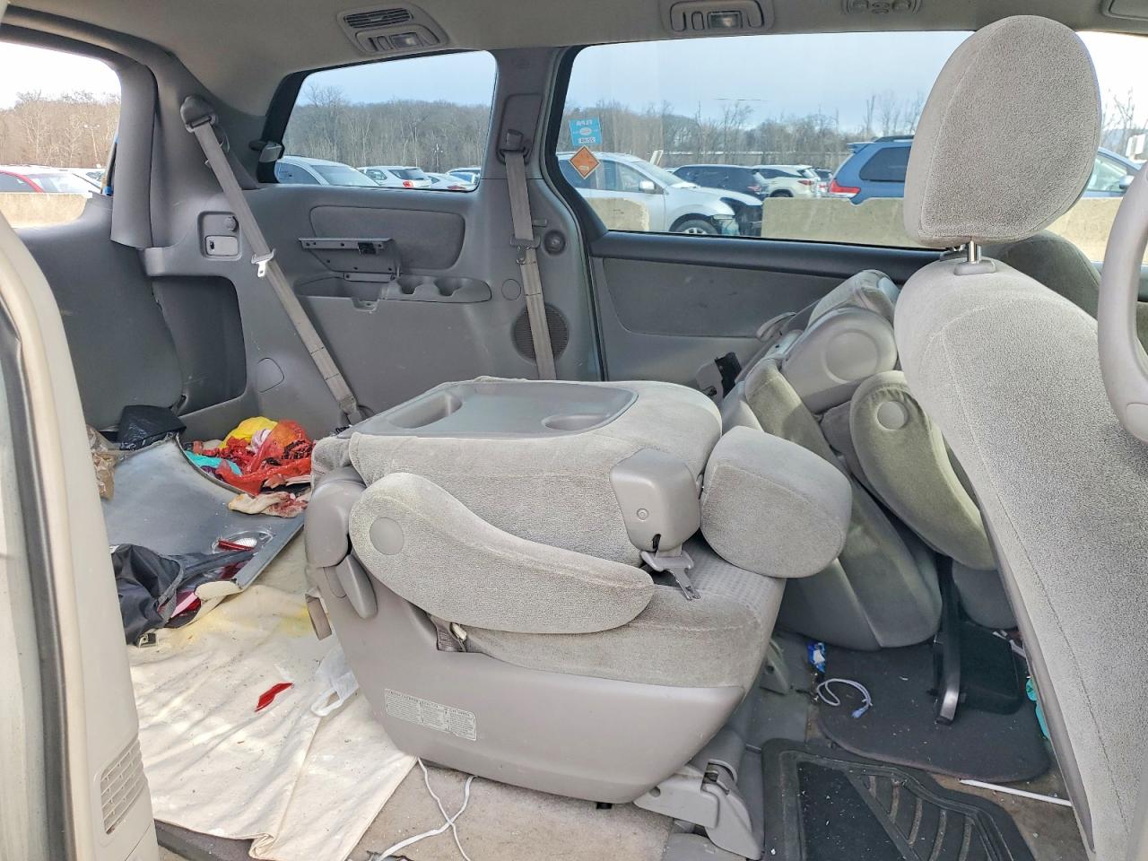 2007 TOYOTA SIENNA CE 7-PASSENGER photo 21