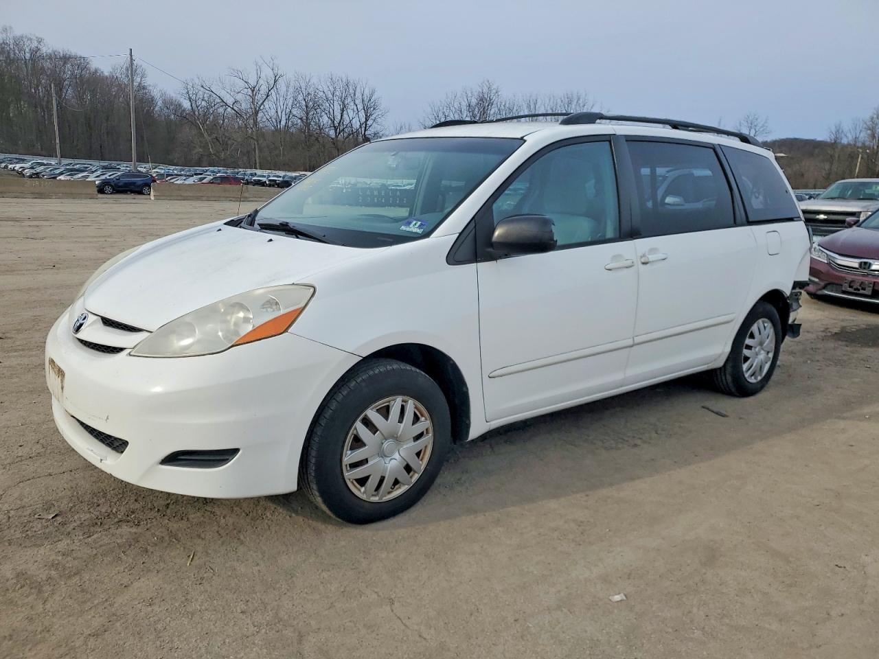 2007 TOYOTA SIENNA