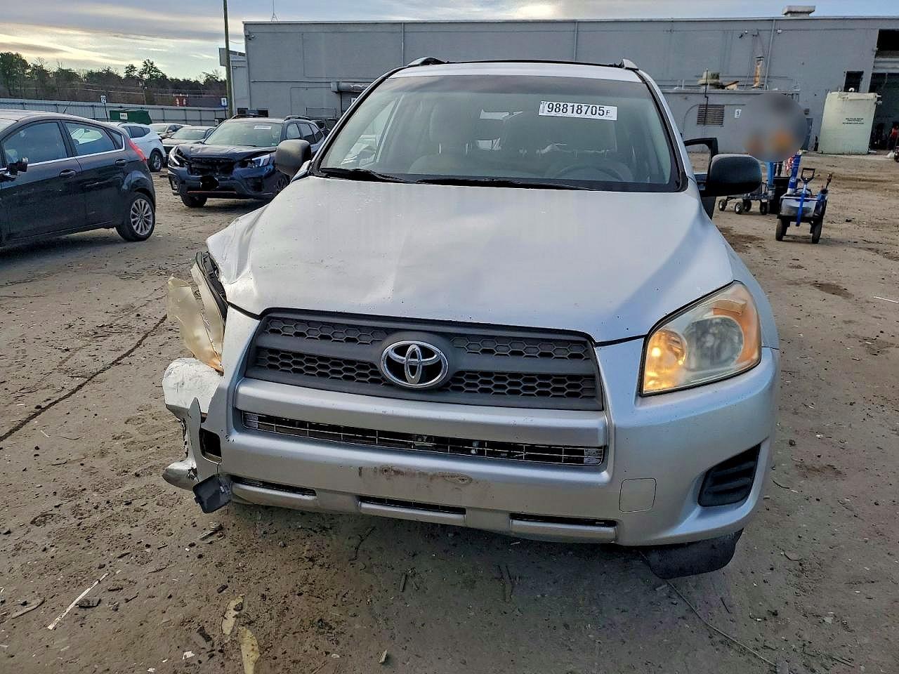 2011 TOYOTA RAV4 photo 5