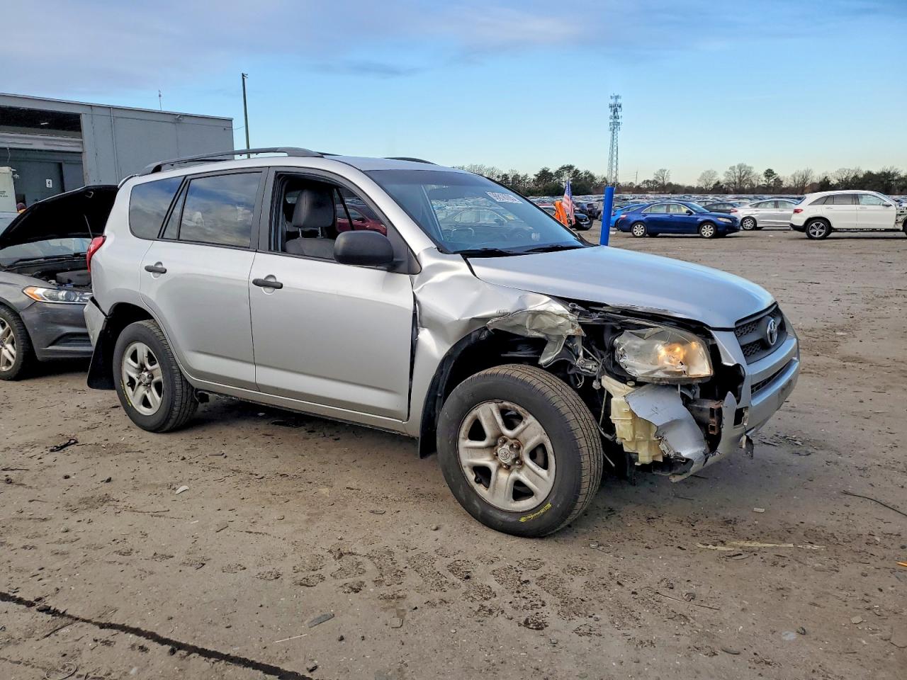 2011 TOYOTA RAV4 photo 4