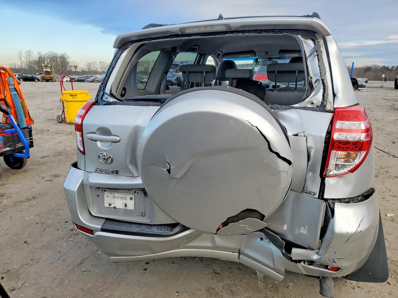 2011 TOYOTA RAV4 photo 6