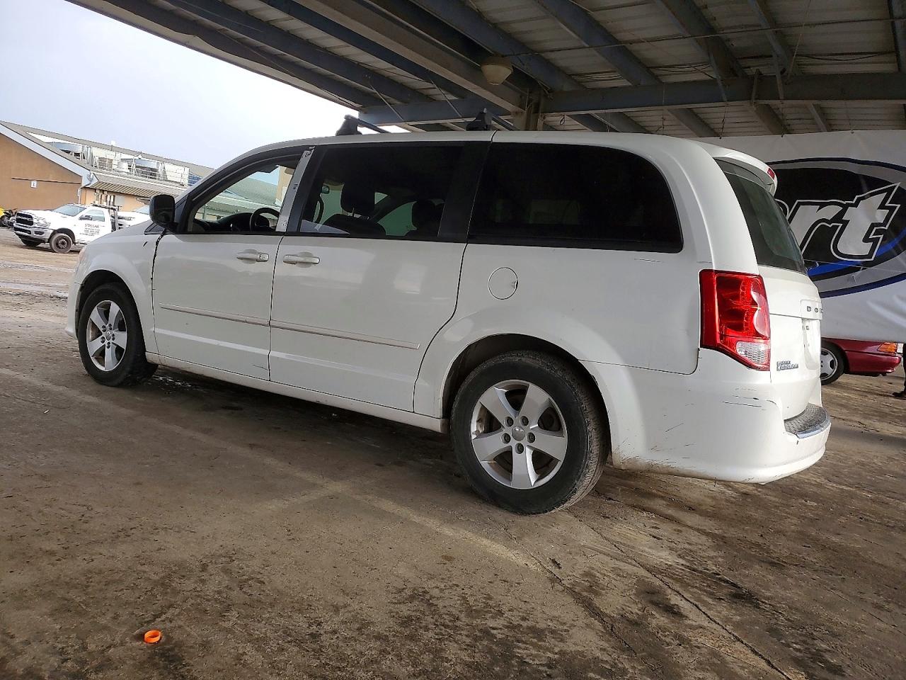 2013 DODGE GRAND CARAVAN SE photo 2