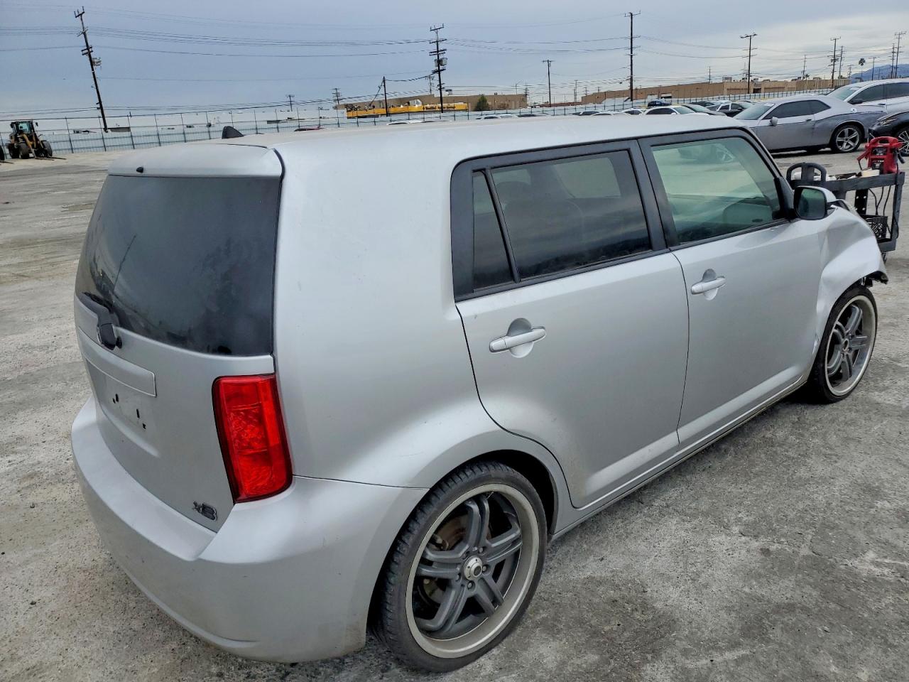 2008 TOYOTA SCION XB photo 3