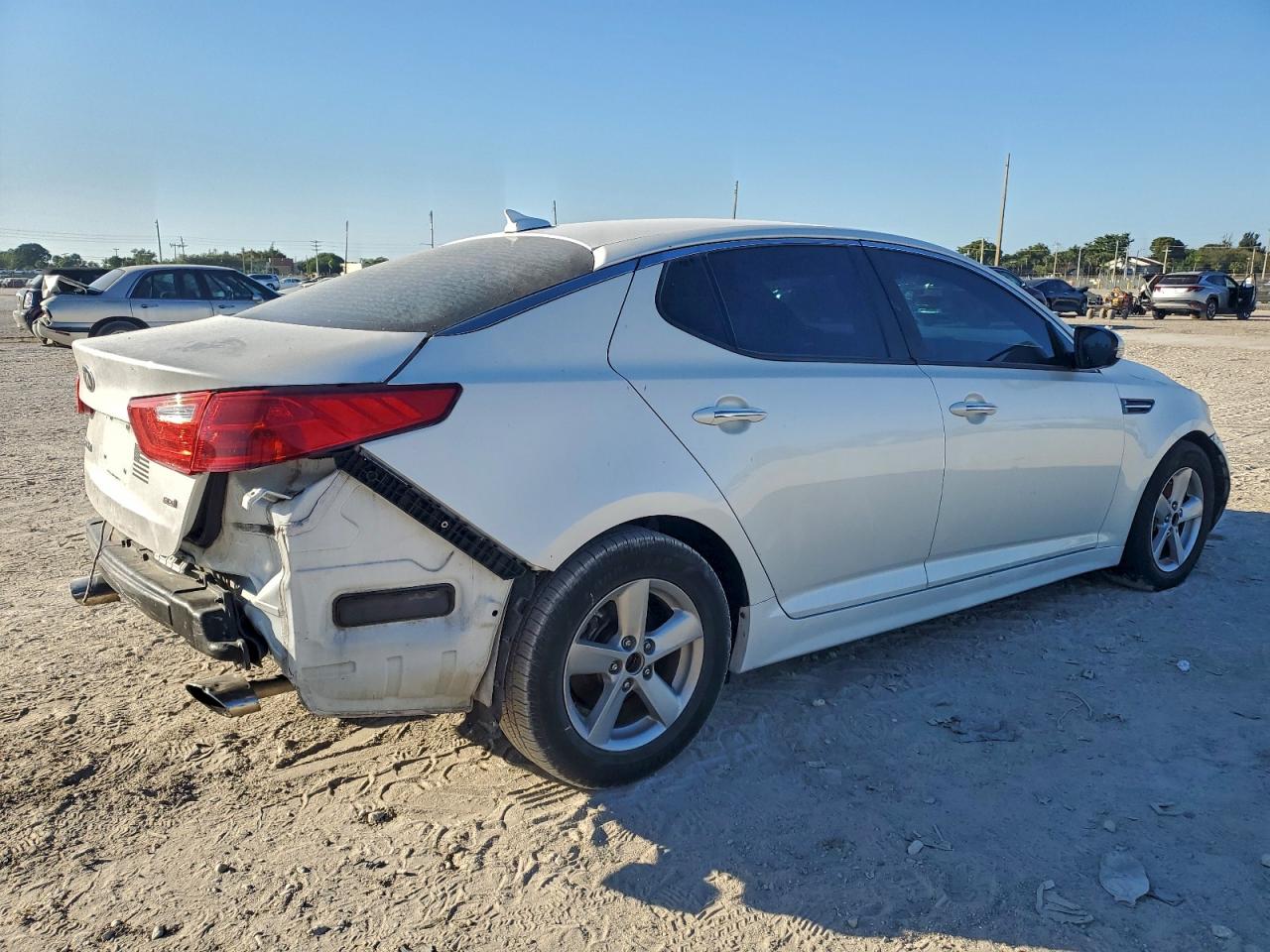 2015 KIA OPTIMA LX photo 3