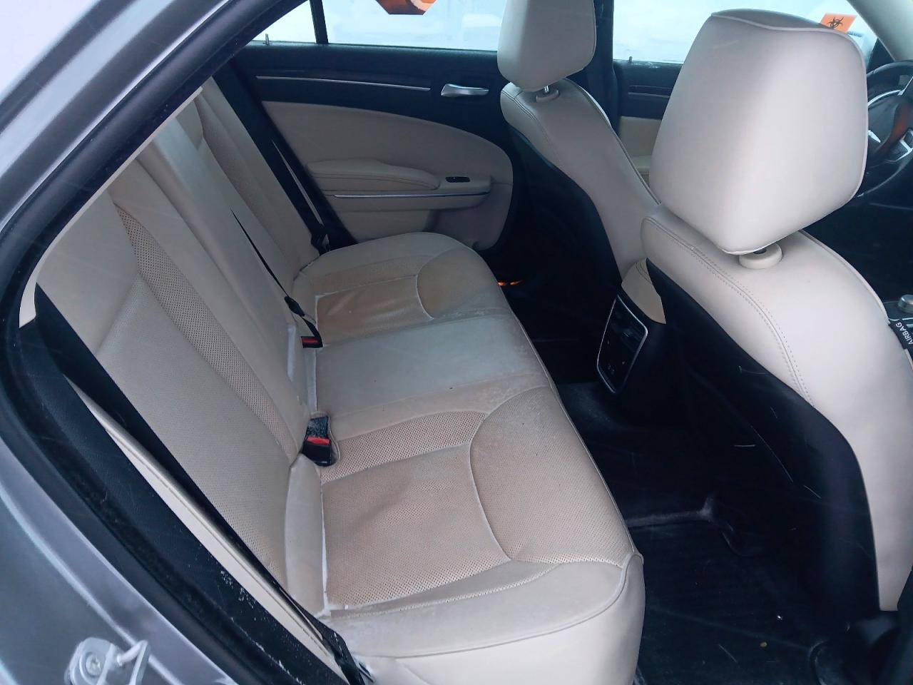 2018 CHRYSLER 300 LIMITED photo 10