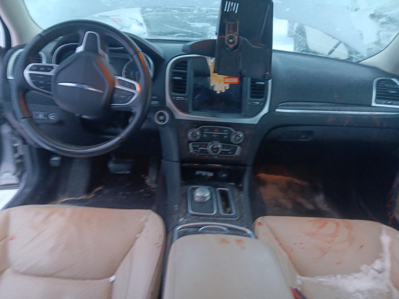 2018 CHRYSLER 300 LIMITED photo 8