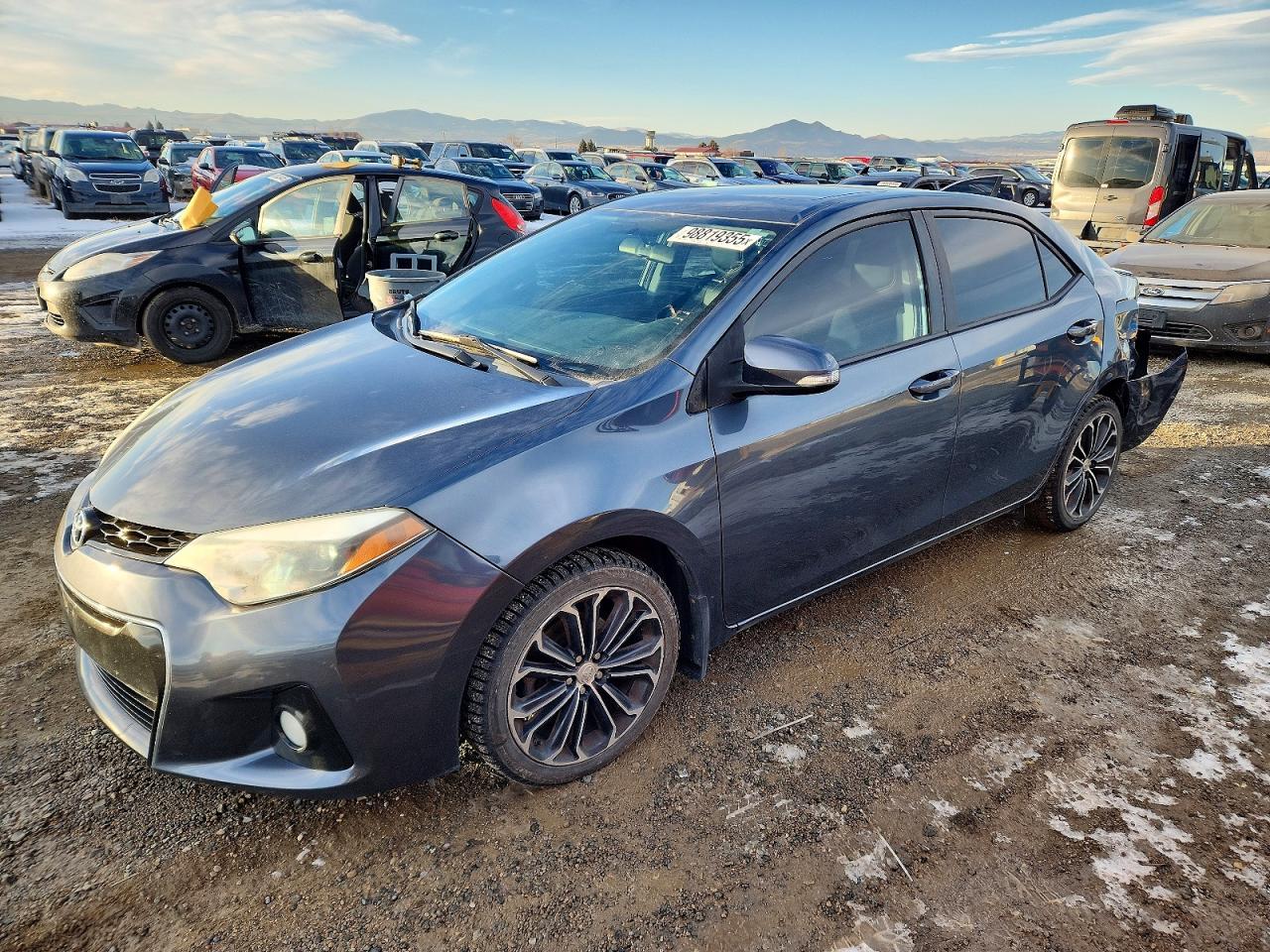 2015 TOYOTA COROLLA