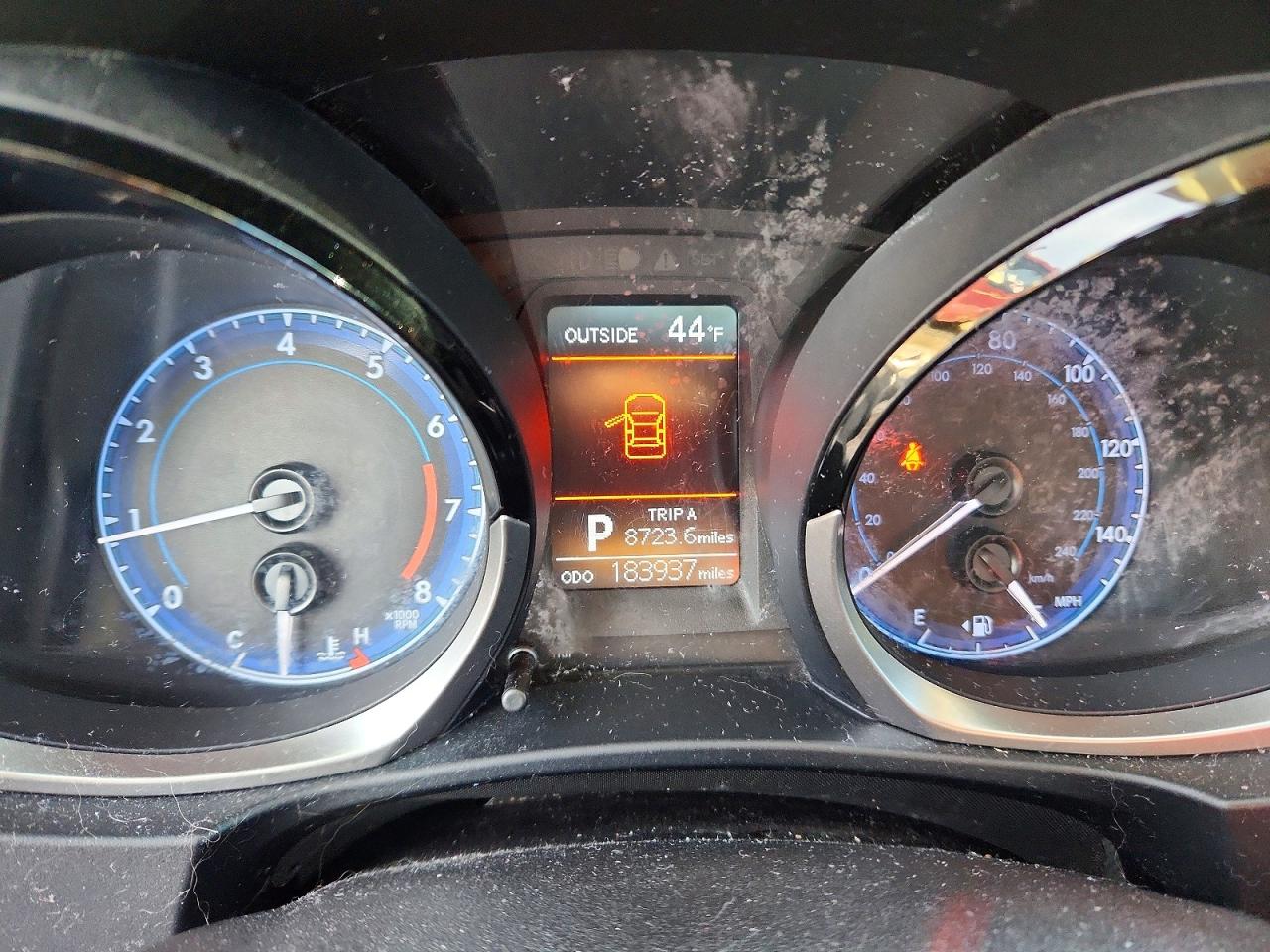 2015 TOYOTA COROLLA L photo 9