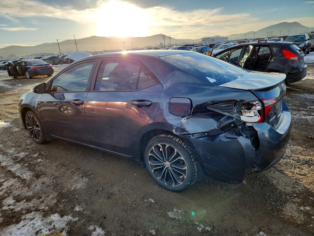 2015 TOYOTA COROLLA L photo 2