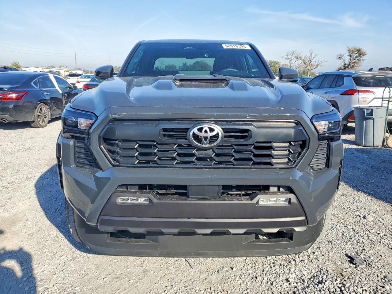 2025 TOYOTA TACOMA DOUBLE CAB photo 5