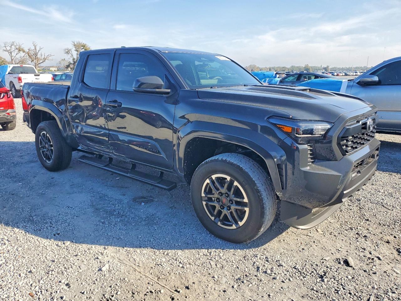 2025 TOYOTA TACOMA DOUBLE CAB photo 4