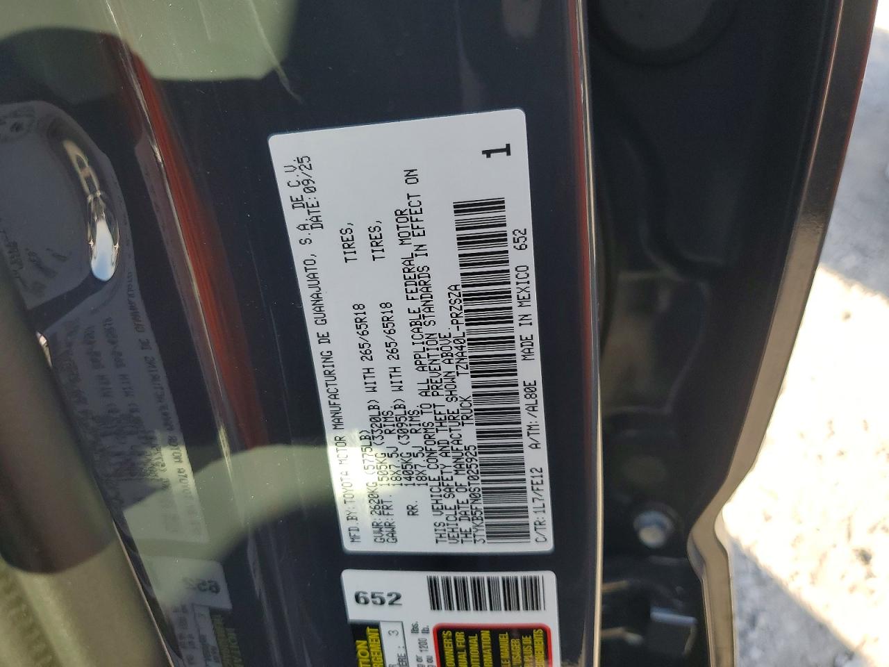 2025 TOYOTA TACOMA DOUBLE CAB photo 12