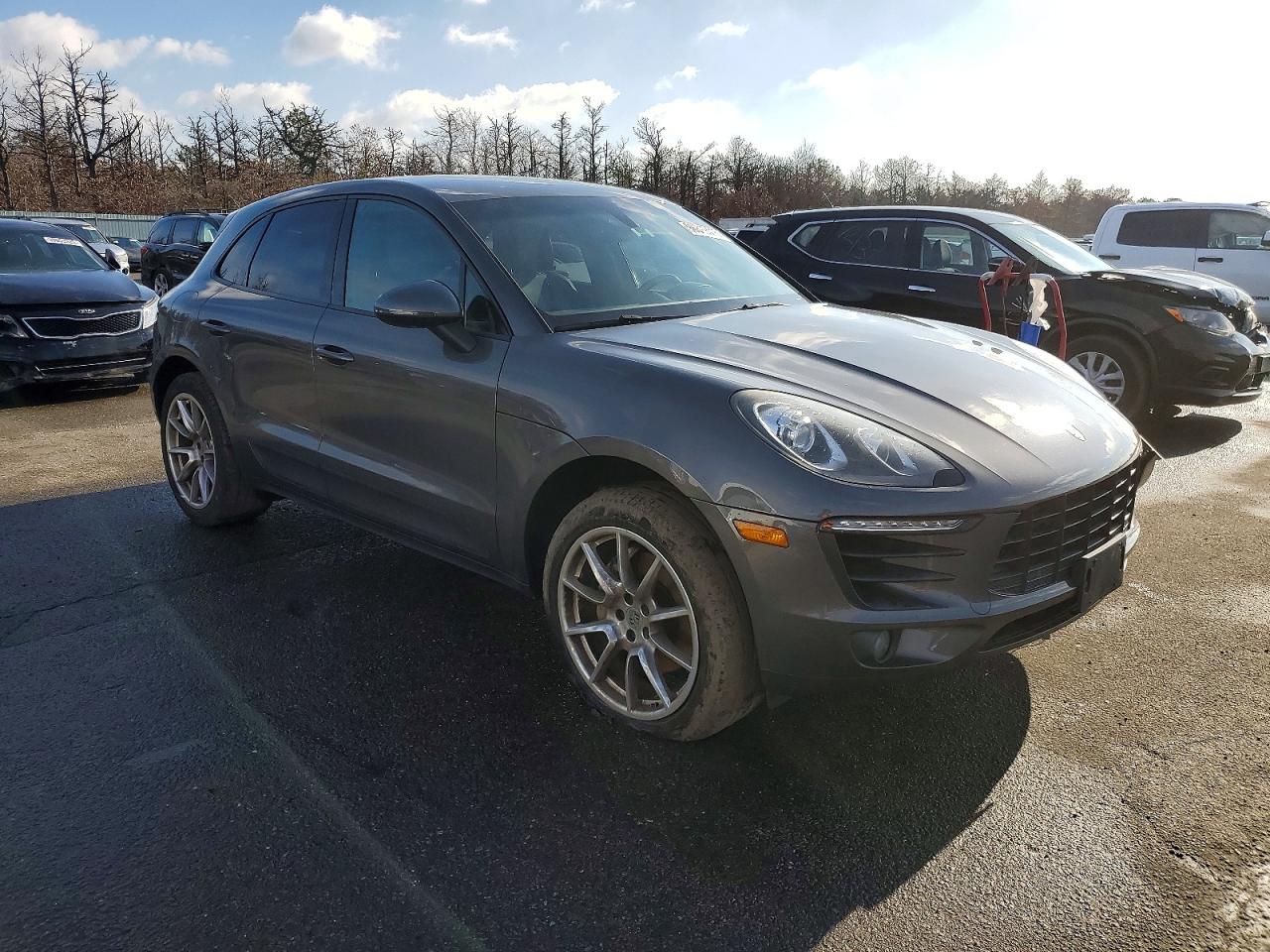 2015 PORSCHE MACAN S photo 4