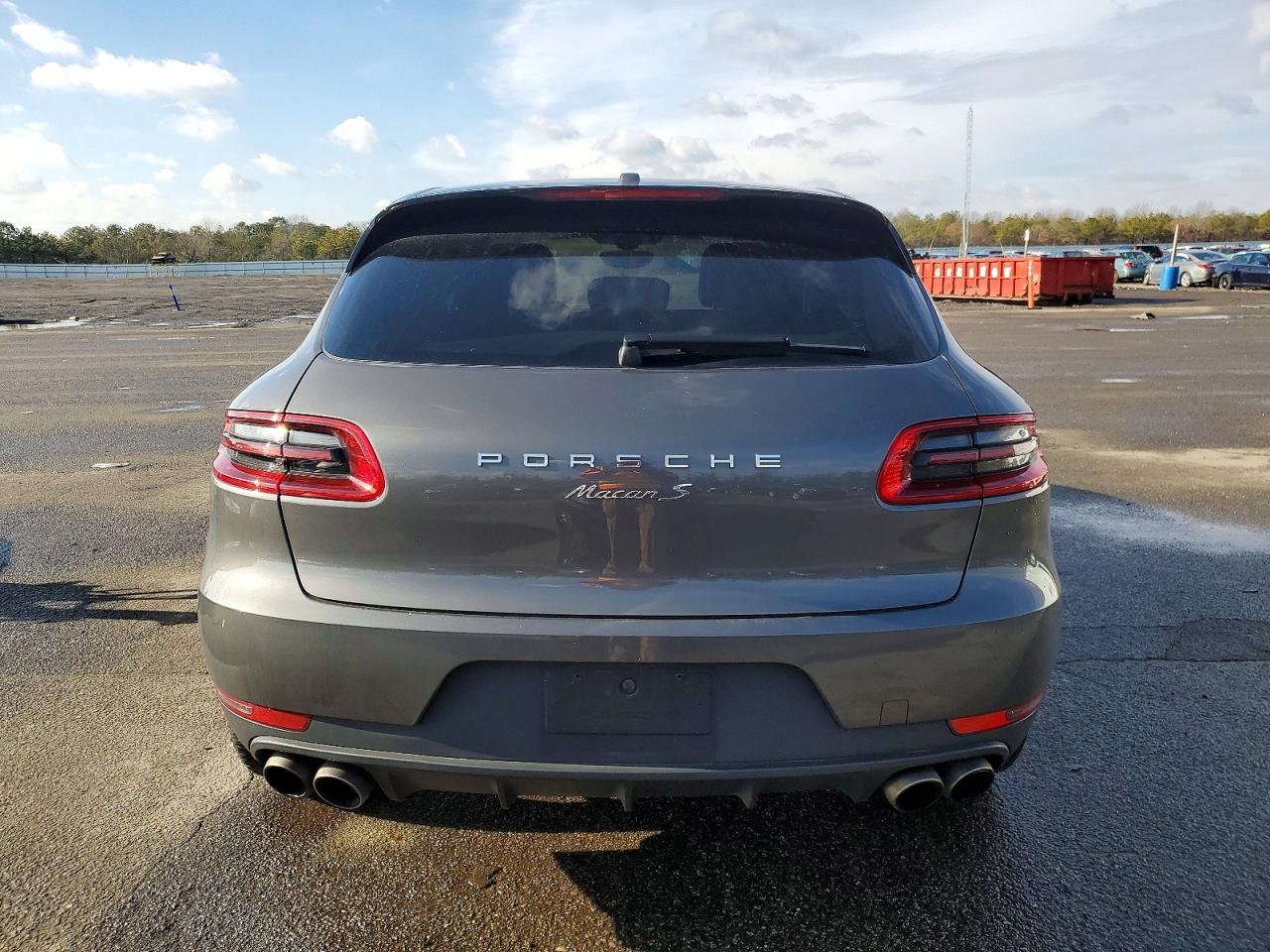 2015 PORSCHE MACAN S photo 6