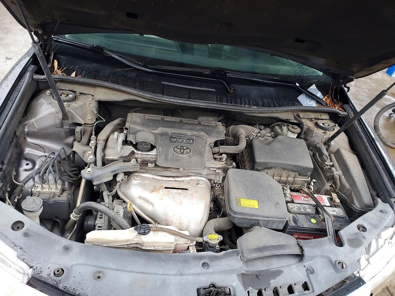 2014 TOYOTA CAMRY L photo 11
