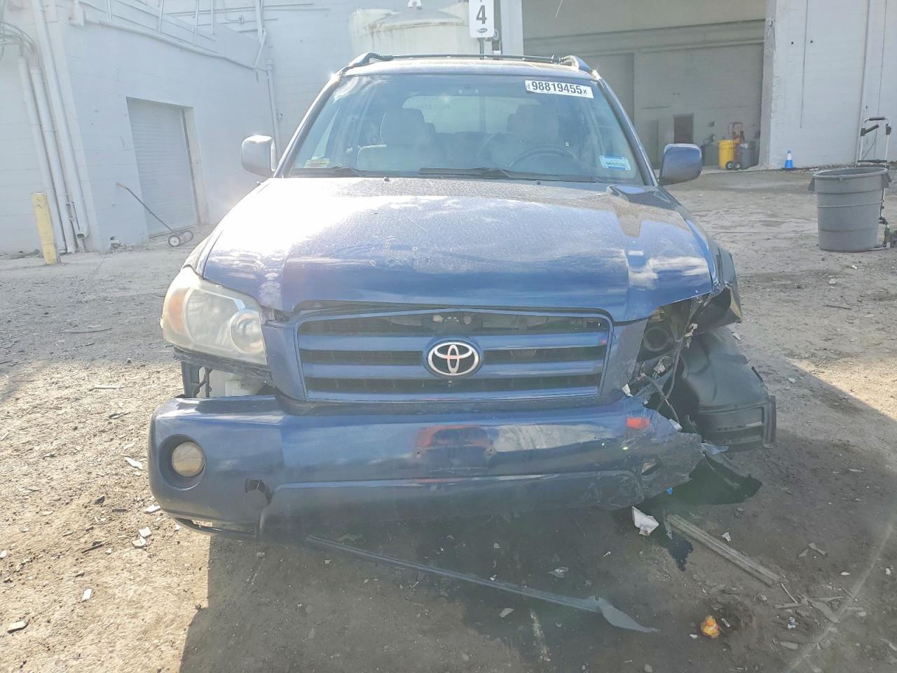2005 TOYOTA HIGHLANDER LIMITED photo 5