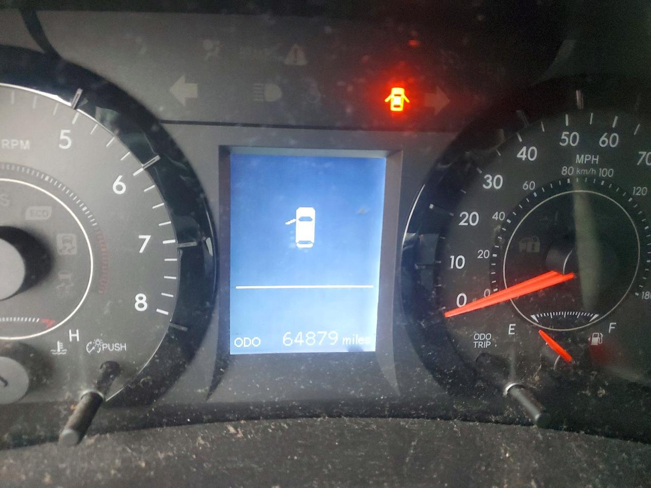2015 TOYOTA SIENNA LE photo 9