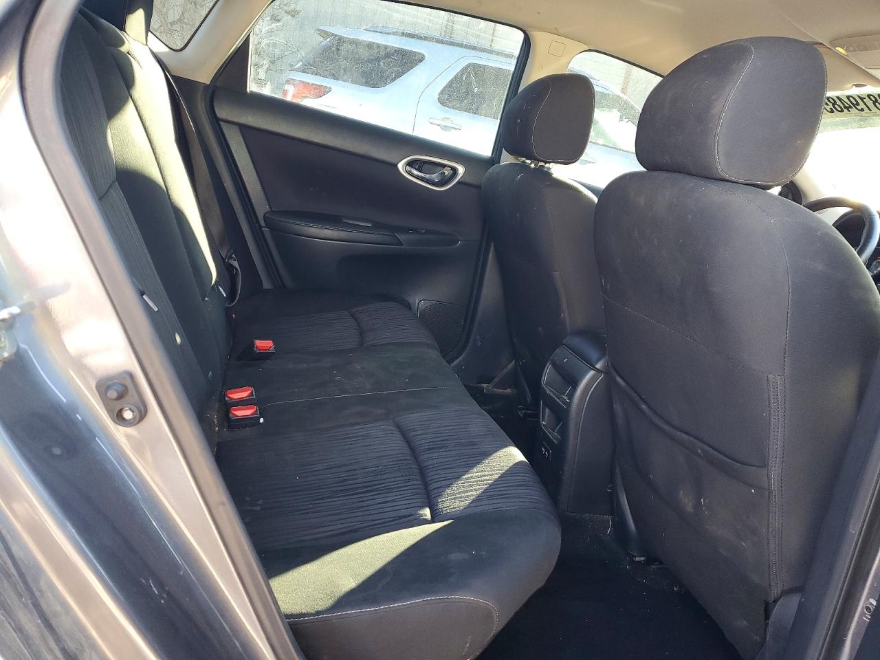 2019 NISSAN SENTRA S photo 10