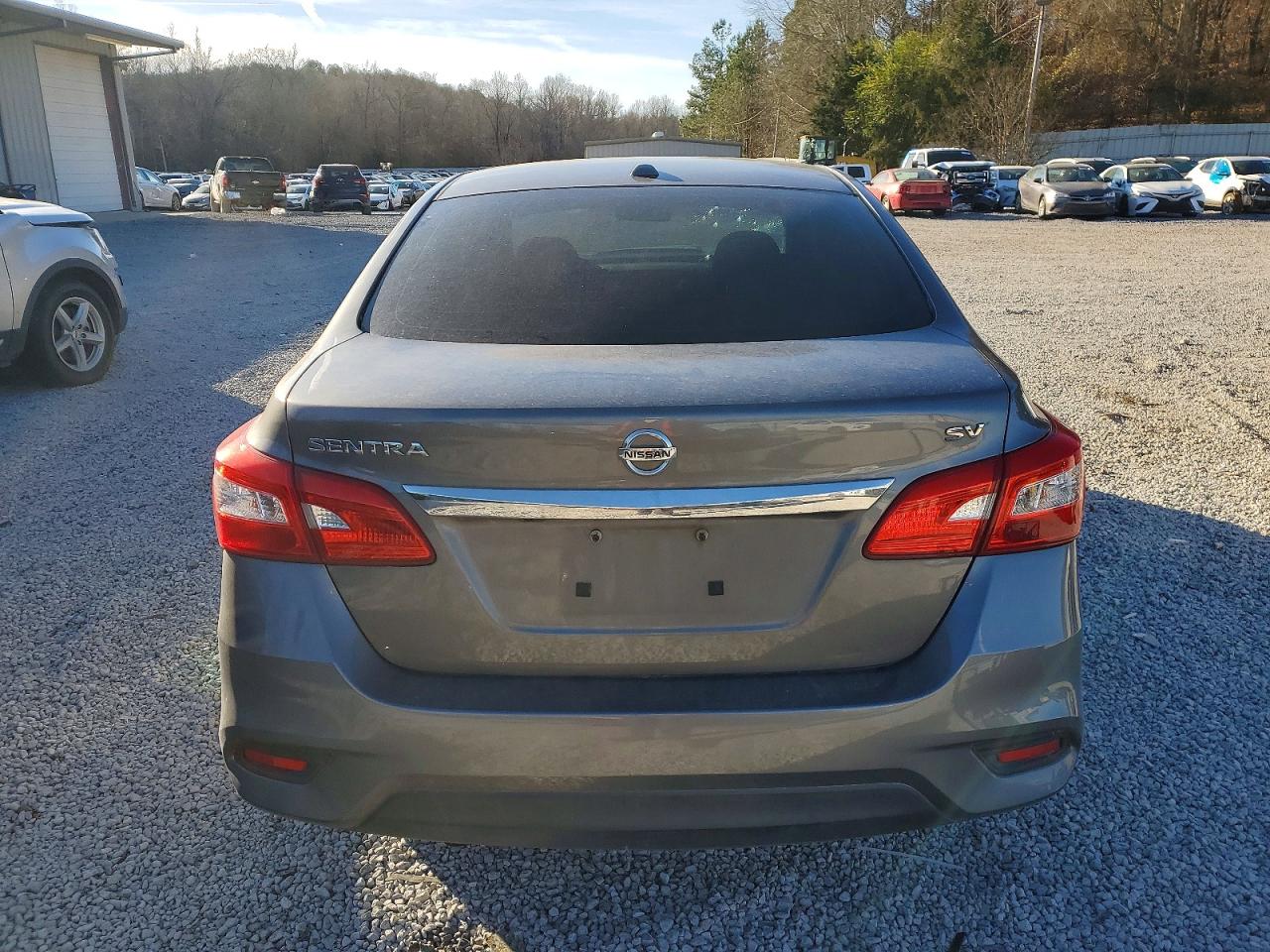 2019 NISSAN SENTRA S photo 6