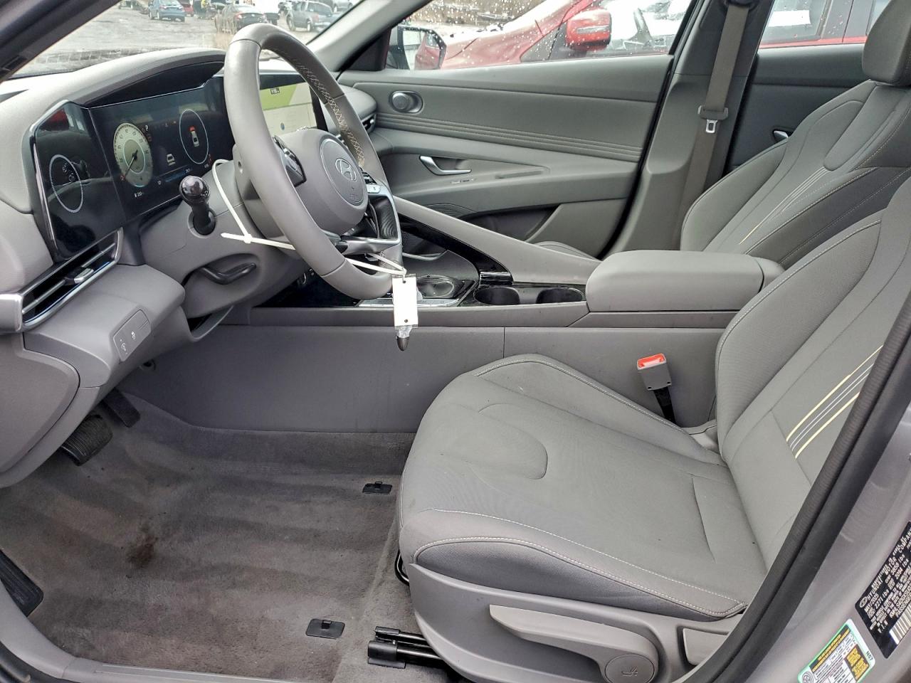 2025 HYUNDAI ELANTRA SEL photo 7