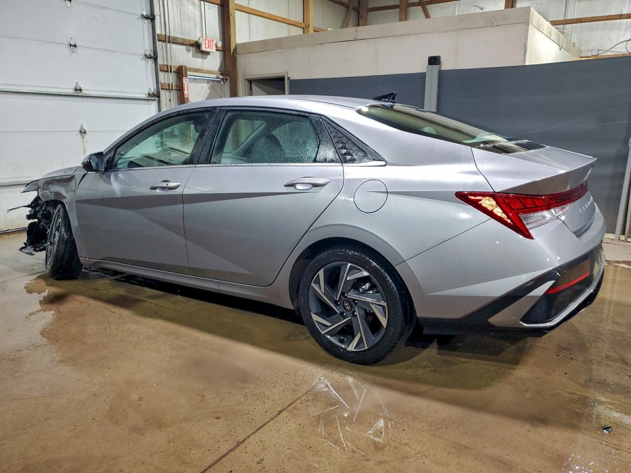 2025 HYUNDAI ELANTRA SEL photo 2