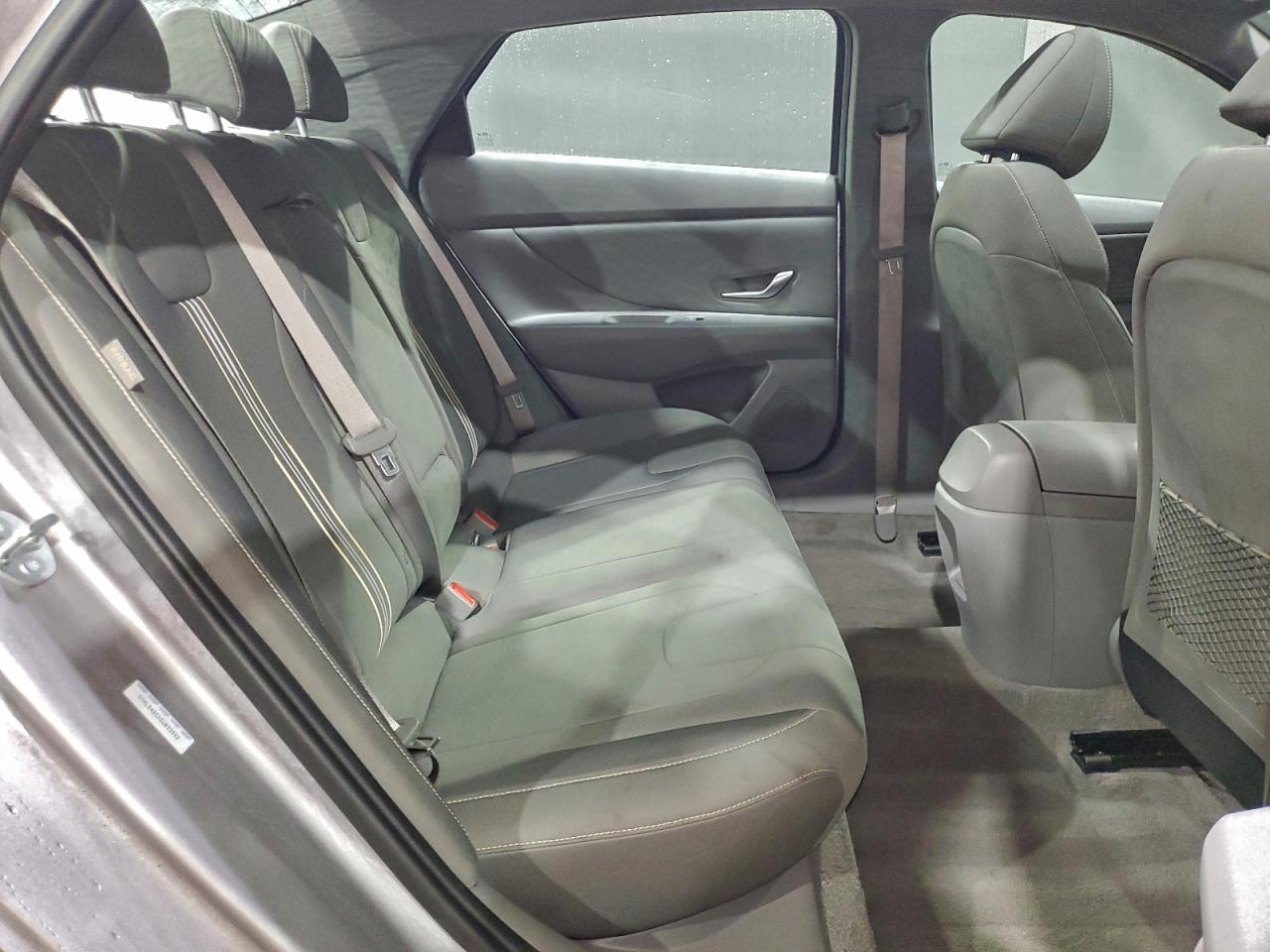 2025 HYUNDAI ELANTRA SEL photo 10
