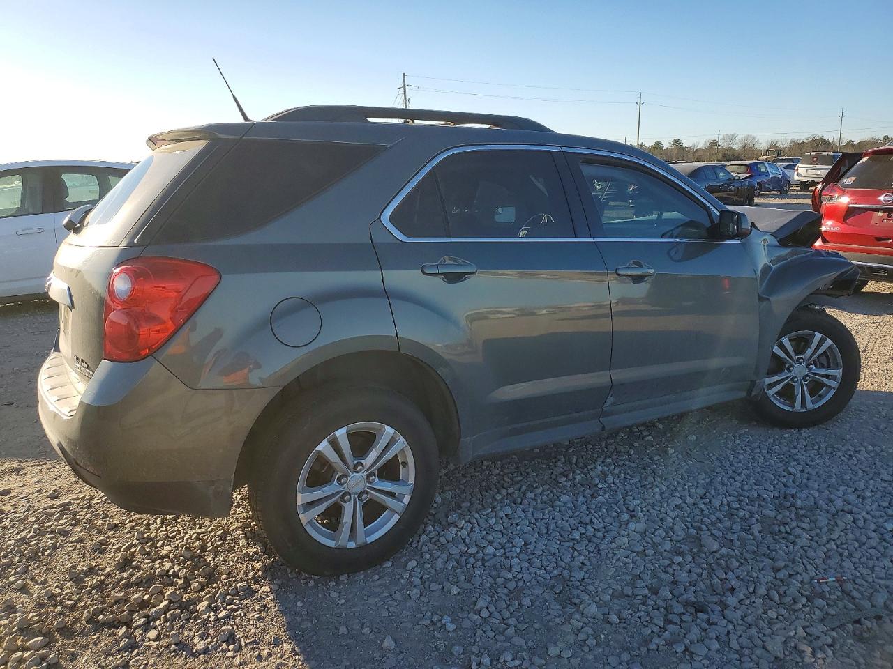 2013 CHEVROLET EQUINOX LT photo 3