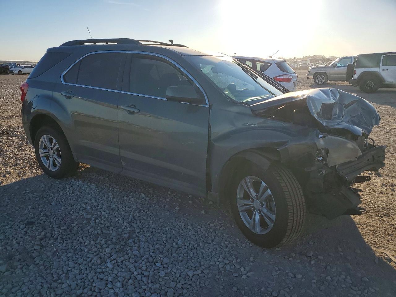 2013 CHEVROLET EQUINOX LT photo 4