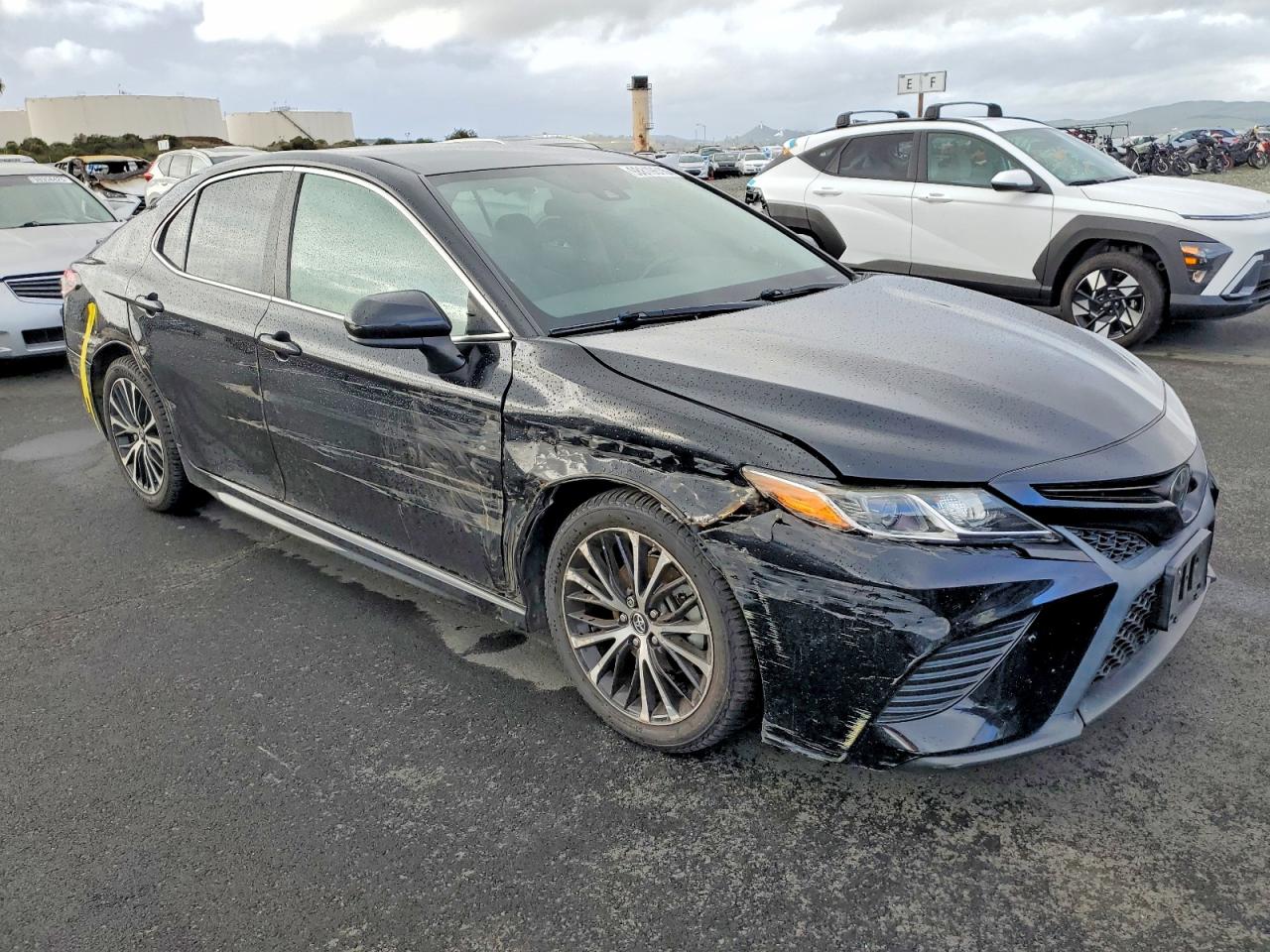 2019 TOYOTA CAMRY L photo 4