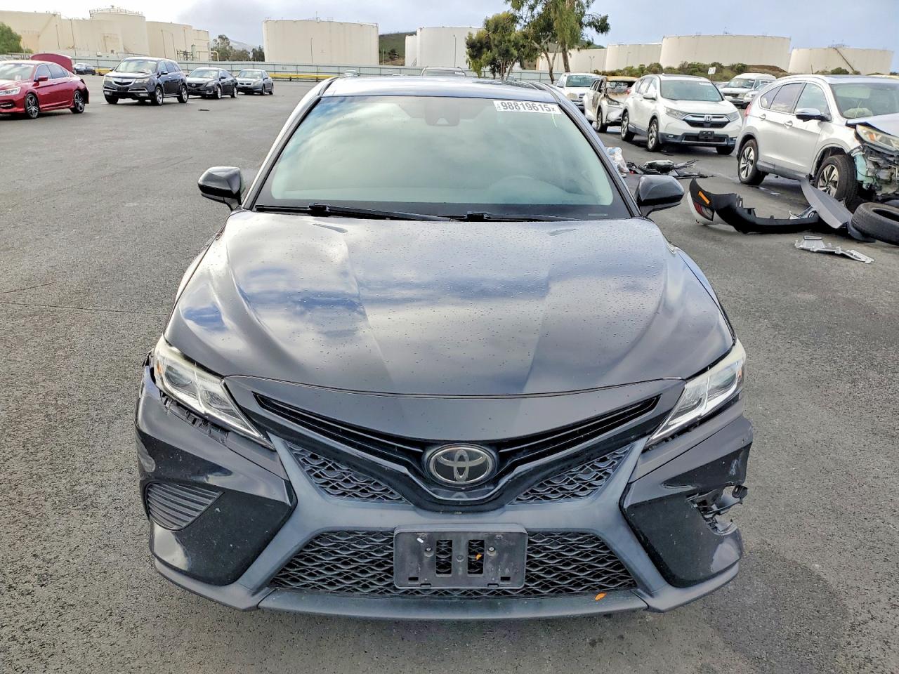 2019 TOYOTA CAMRY L photo 5