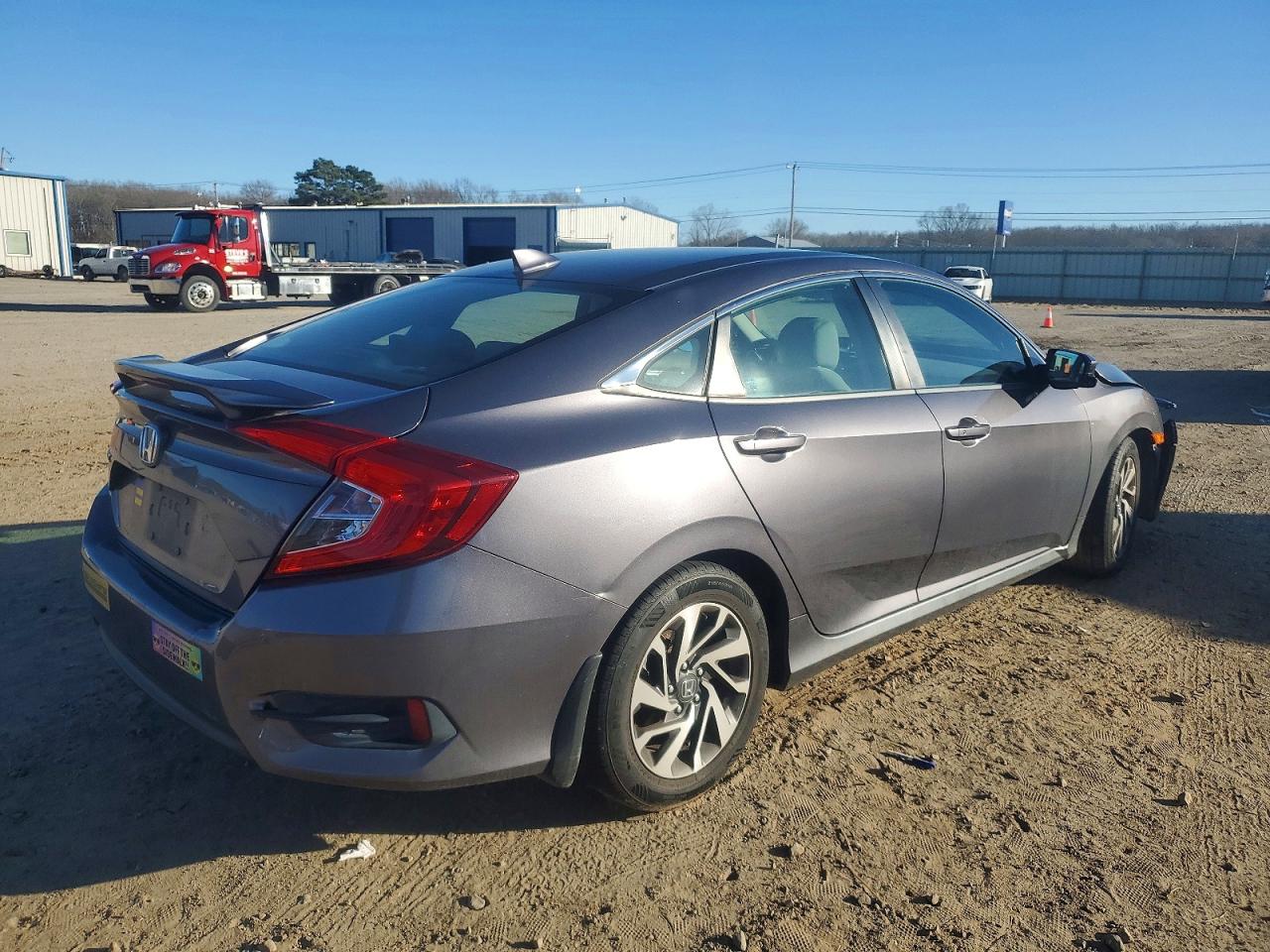 2017 HONDA CIVIC EX photo 3