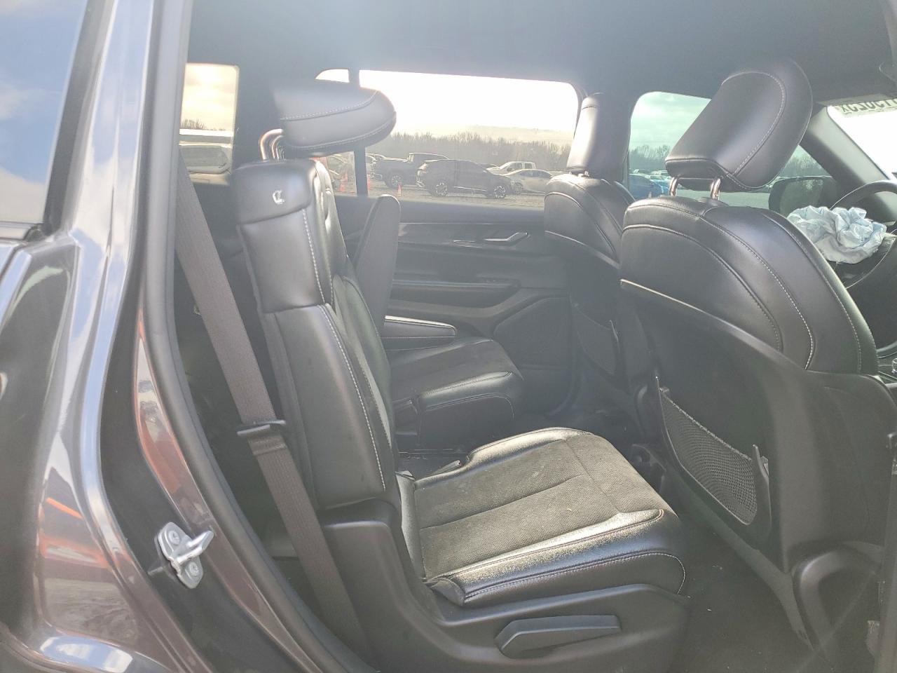 2023 JEEP GRAND CHEROKEE L LAREDO photo 11