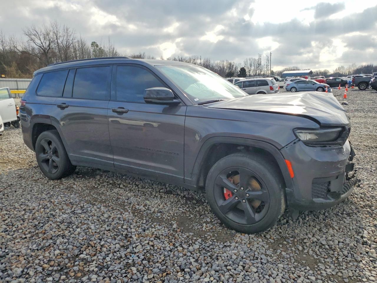 2023 JEEP GRAND CHEROKEE L LAREDO photo 4