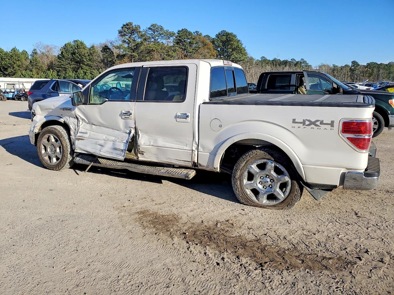 2013 FORD F150 SUPERCREW photo 2