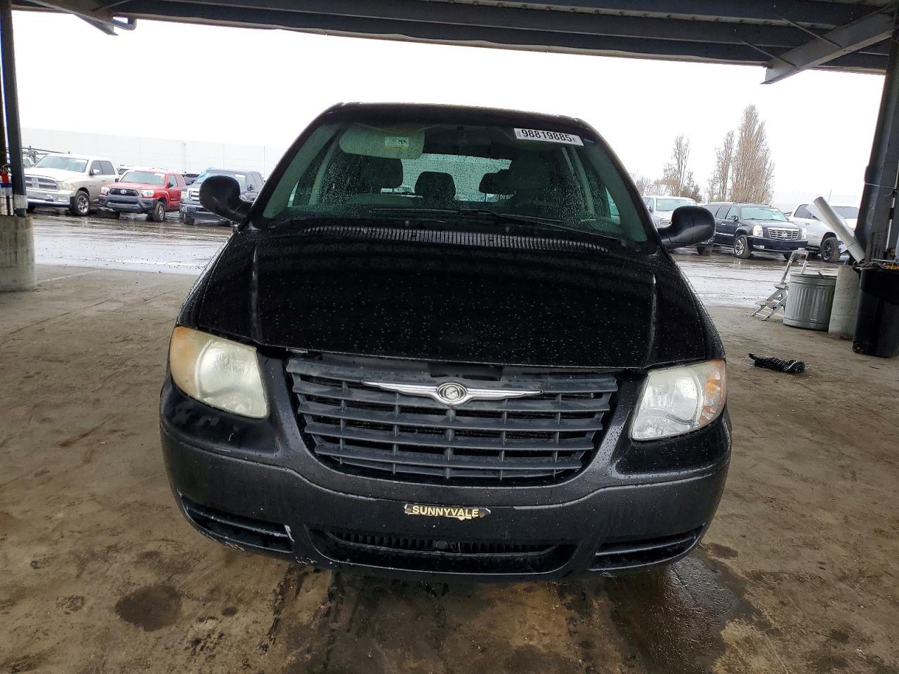 2007 CHRYSLER TOWN & COUNTRY LX photo 5
