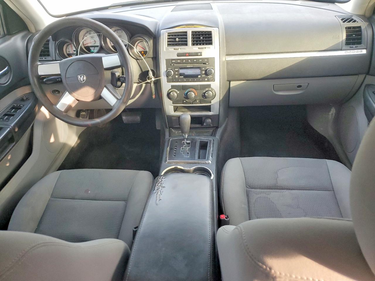 2010 DODGE CHARGER SXT photo 8
