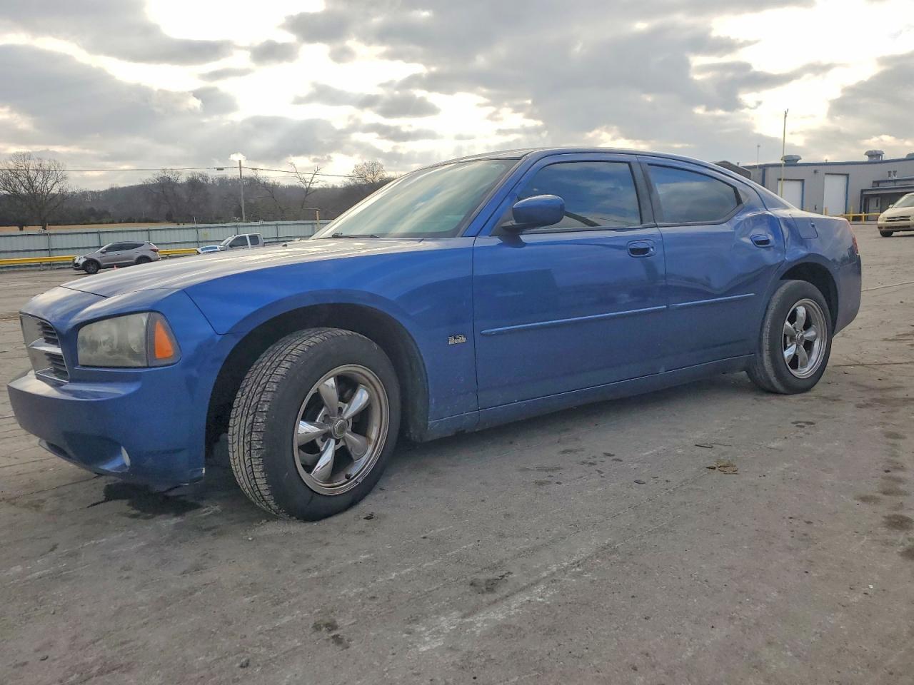 2010 DODGE CHARGER