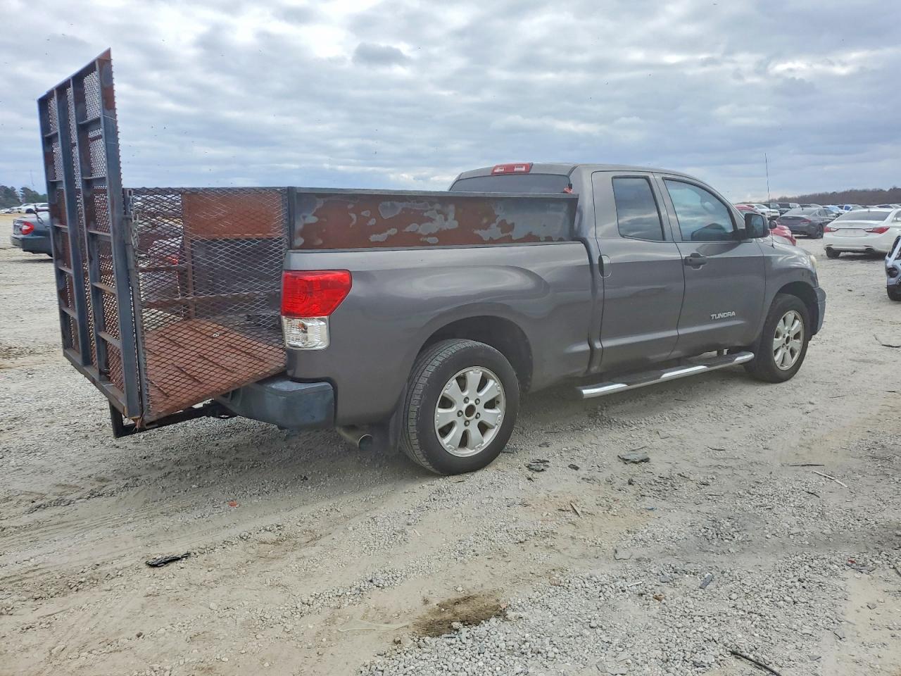 2012 TOYOTA TUNDRA DOUBLE CAB SR5 photo 3
