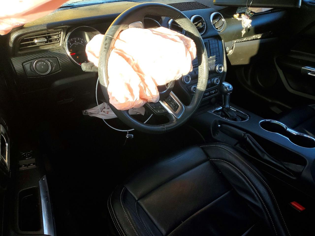 2016 FORD MUSTANG photo 8
