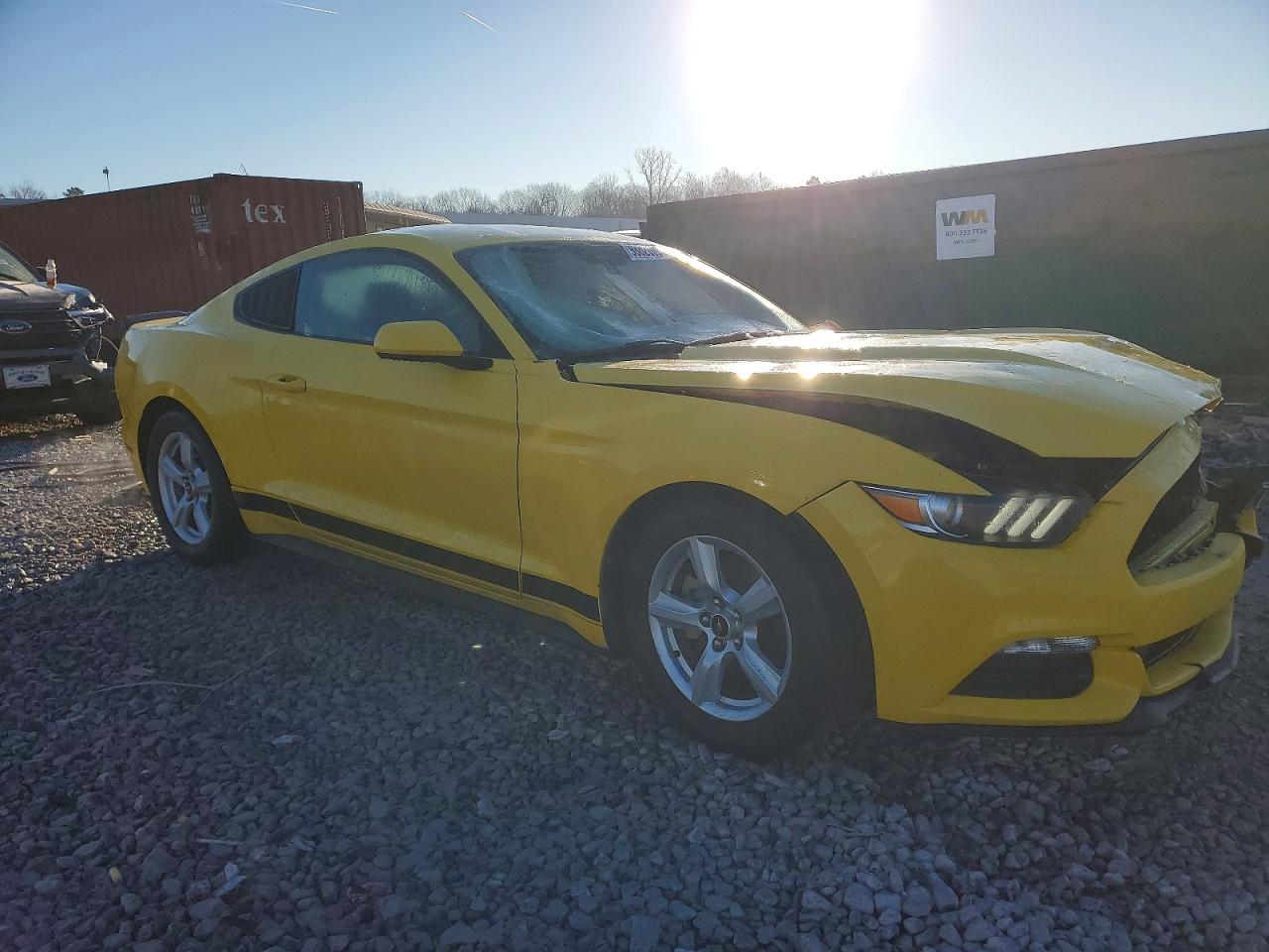 2016 FORD MUSTANG photo 4