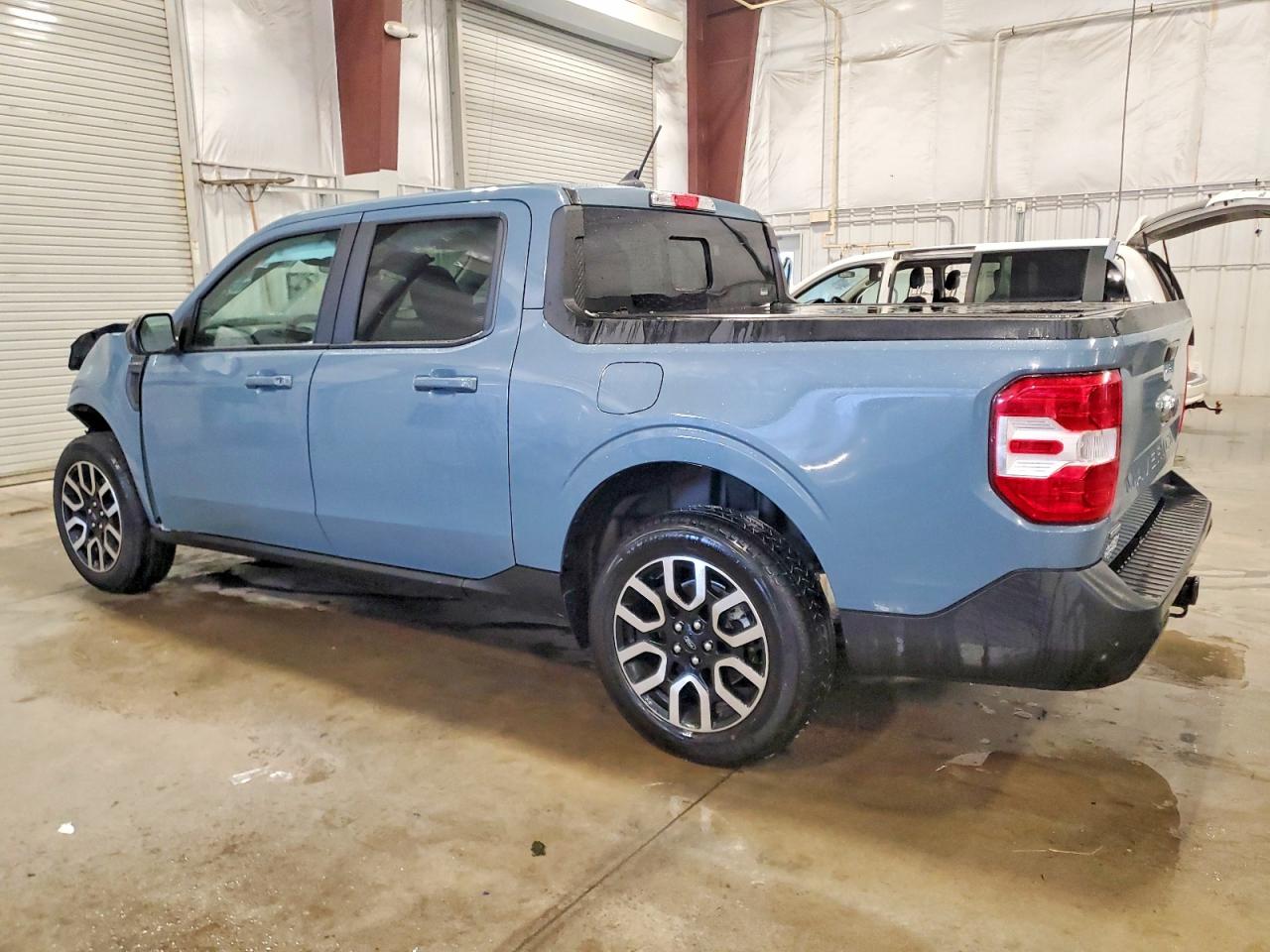 2024 FORD MAVERICK LARIAT photo 2
