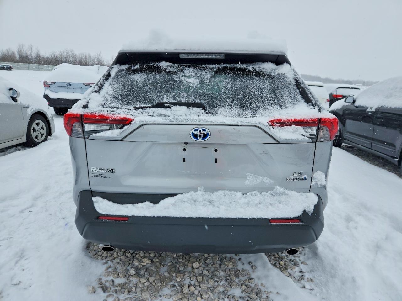 2019 TOYOTA RAV4 LE photo 6