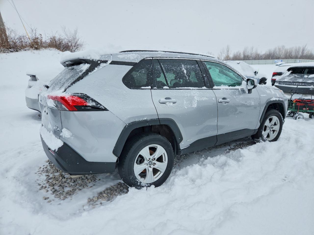 2019 TOYOTA RAV4 LE photo 3