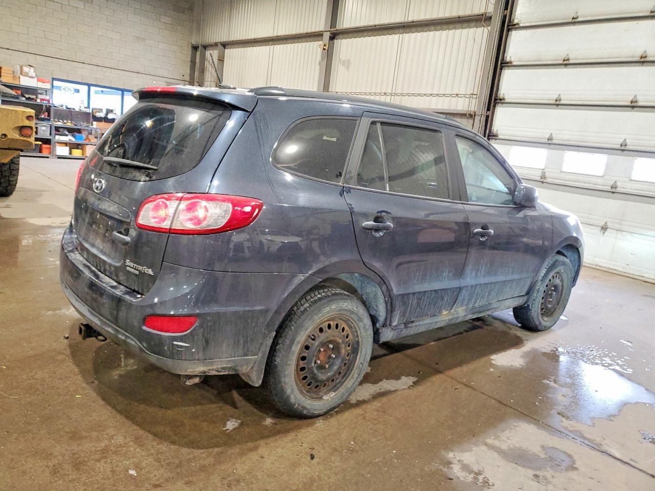 2010 HYUNDAI SANTA FE GLS photo 3