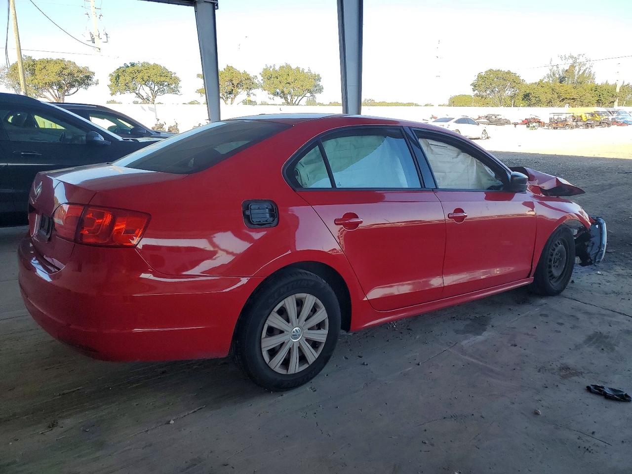 2014 VOLKSWAGEN JETTA BASE photo 3