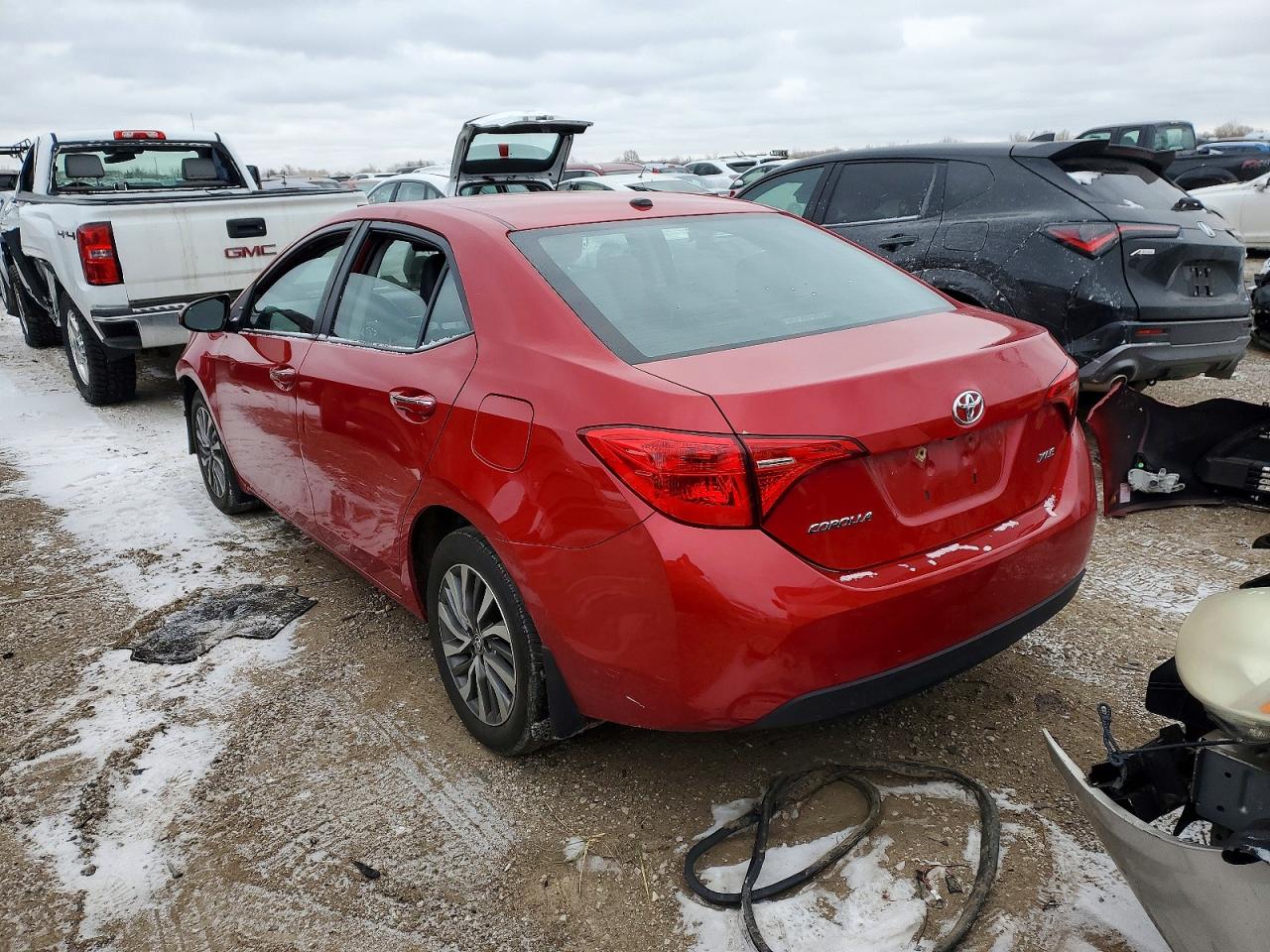 2018 TOYOTA COROLLA L photo 2