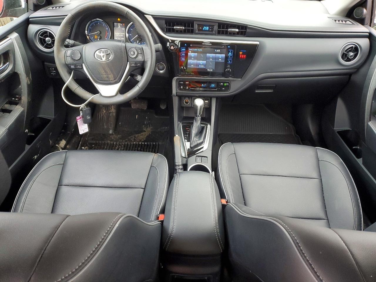 2018 TOYOTA COROLLA L photo 8