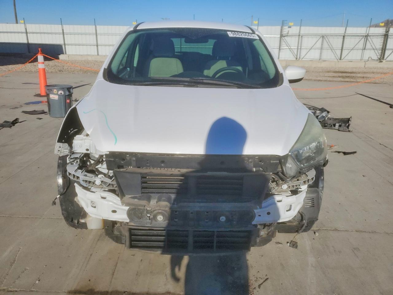 2017 FORD ESCAPE SE photo 5