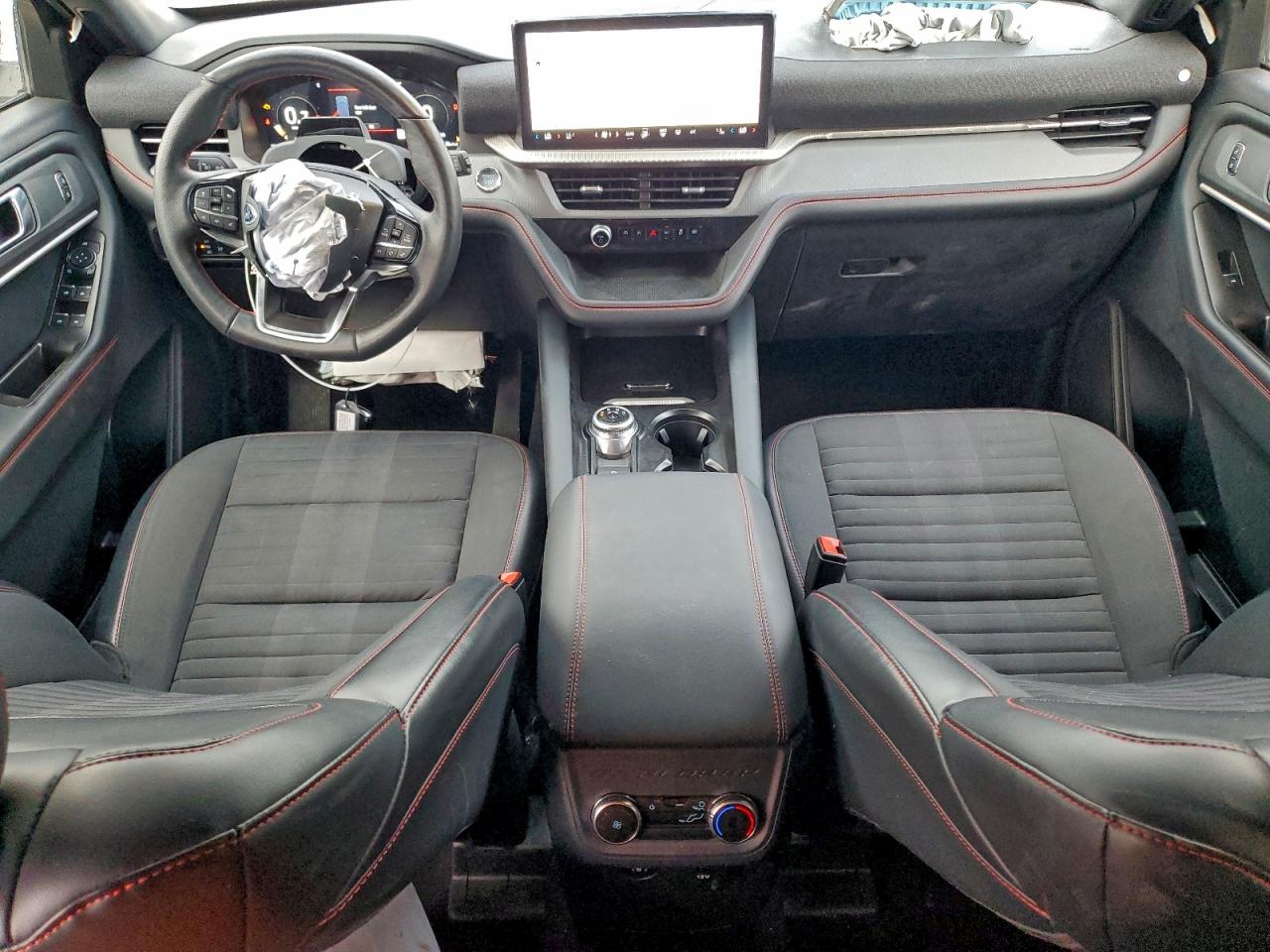 2025 FORD EXPLORER ST-LINE photo 8