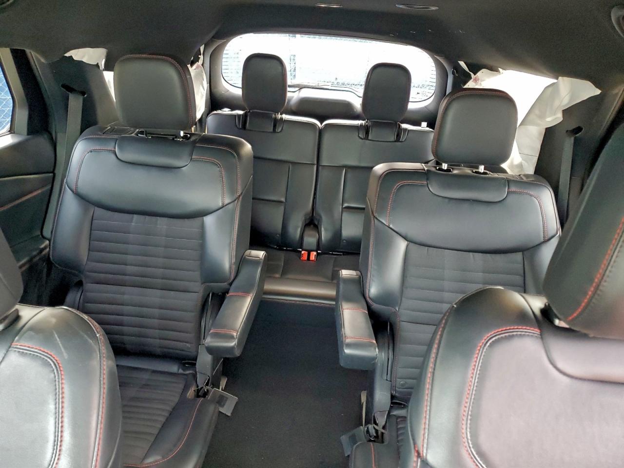 2025 FORD EXPLORER ST-LINE photo 10